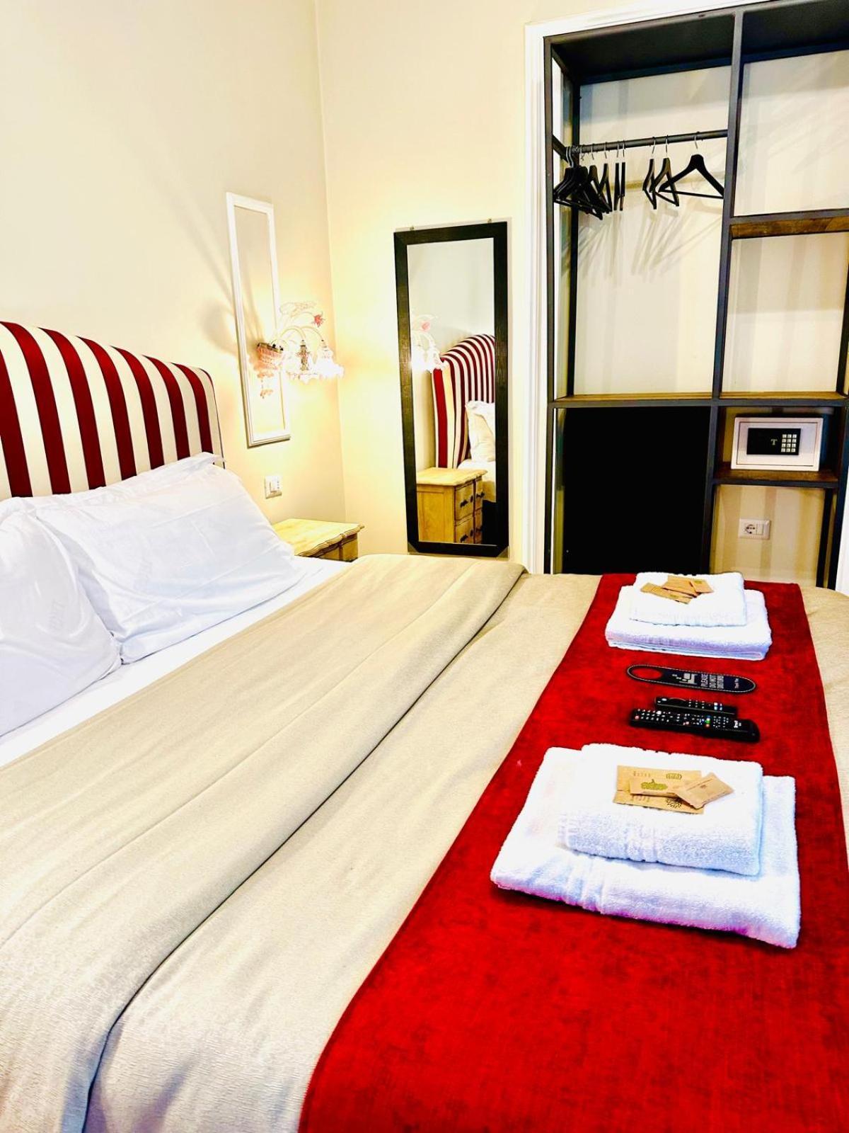 Piazza Di Spagna Luxury Gasthof *