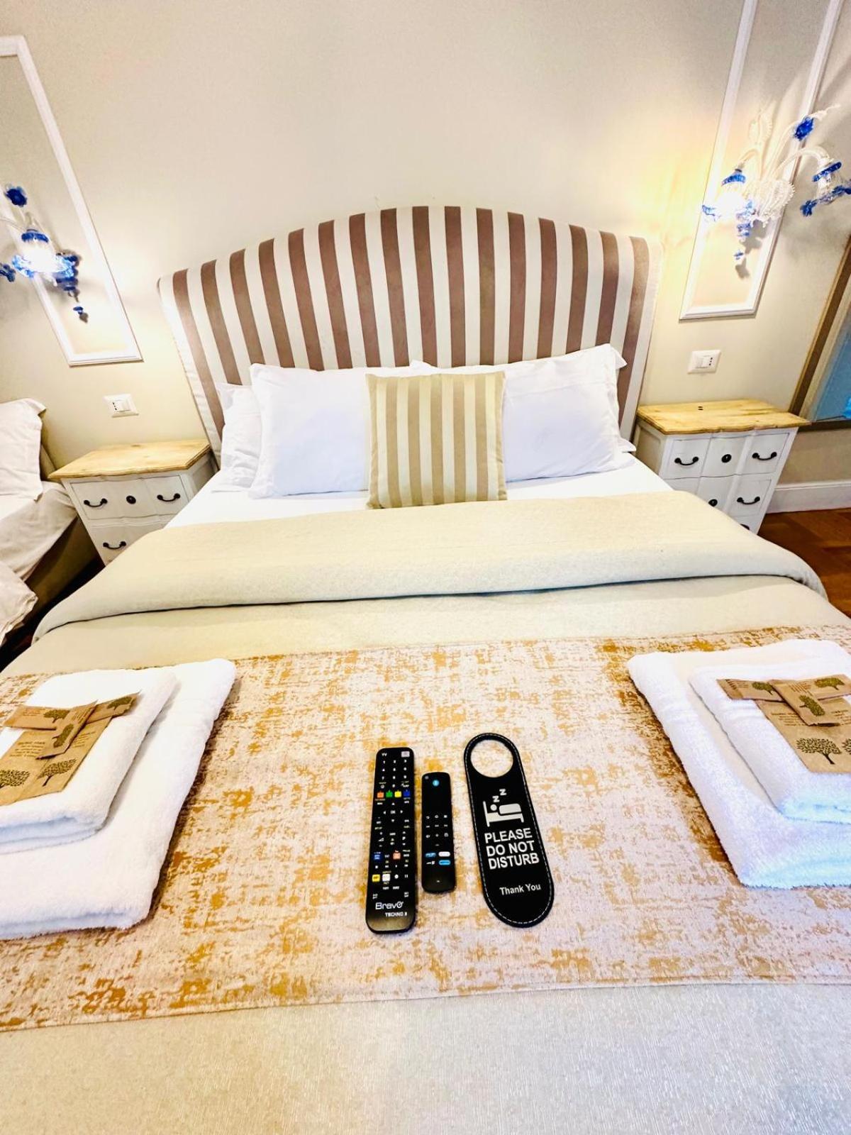 Piazza Di Spagna Luxury Gasthof *