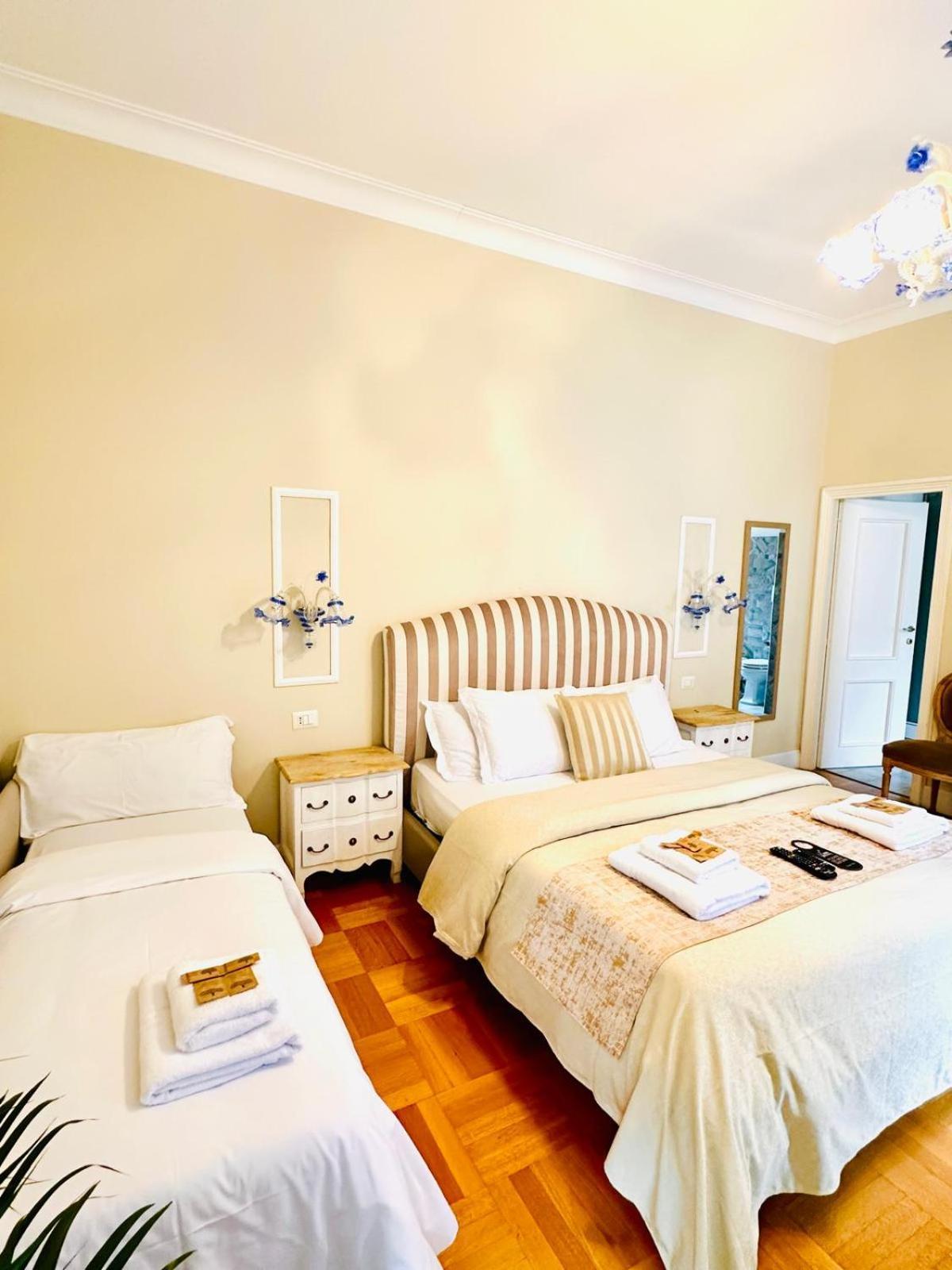 Piazza Di Spagna Luxury Gasthof *